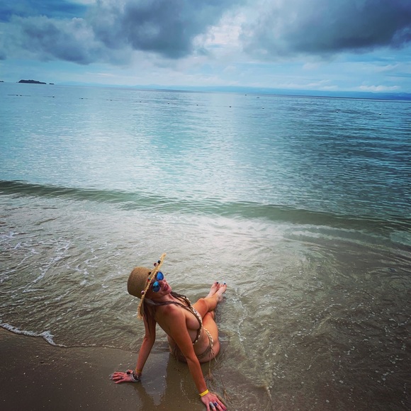 Meet your Posher, ReAnn - Picture 1 of 8